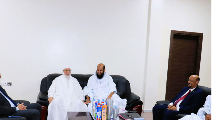 Le ministre d’État, recteur de la Grande Mosquée d’Alger, rend visite à l’Association des oulémas mauritaniens