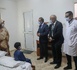 Le délégué général à ‘’TAAZOUR” rend visite à une famille dont le fils a subi une opération réussie de transplantation rénale au CNC.