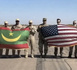Exercices conjoints à bord d’un bombardier américain entre des officiers mauritaniens et américains
