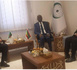 Le ministre des Affaires étrangères rencontre son homologue algérien