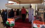 Angela Merkel au Niger : l’Allemagne va installer un centre militaire logistique à Niamey