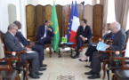 Le Président de la République s’entretient avec son homologue français Le Président de la République s’entretient avec son homologue français