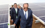 Le Président de la République inaugure une centrale solaire à Toujounine