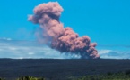 Des milliers d'habitants de Hawaï fuient une éruption volcanique