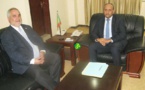 Le président de l’autorité de la Zone Franche de Nouadhibou s’entretient avec le représentant de la Banque Mondiale en Mauritanie Le président de l’autorité de la Zone Franche de Nouadhibou s’entretient avec le représentant de la Banque Mondiale en Mauritanie