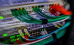 Les Pays-Bas sont en "guerre informatique" avec la Russie, dit la ministre de la Défense