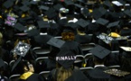 Enorme surprise pour des étudiants américains: un milliardaire va payer leurs dettes
