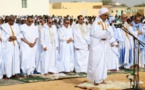 Le Président de la République accomplit la prière de la fête d'El Fitr dans l'ancienne mosquée de Nouakchott