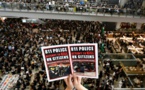 Tous les vols annulés à Hong Kong, Pékin muscle son discours contre les manifestants