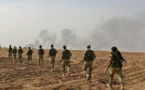Les forces turques entrent dans une ville clé kurde en Syrie, violents combats