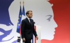 Laïcité: Macron hausse le ton contre le communautarisme musulman