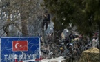 En quête de soutien en Syrie, Erdogan ouvre les portes de l'Europe aux migrants