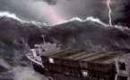 La forte houle empêche des navires transportant des produits alimentaires d’accoster
