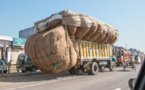 Le ministre de l’équipement et des transports : « nous sommes le seul pays à ne pas surveiller la charge des camions »