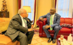 Le ministre des Affaires étrangères rencontre son homologue algérien