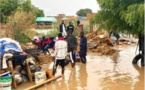 Kaédi : des habitants de certains quartiers évacuent leurs maisons submergées par les eaux