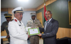 Le ministre de la Défense décore l’attaché militaire à l’ambassade d’Arabie saoudite