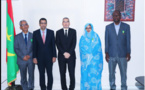 Le gouverneur de la Banque Centrale de Mauritanie décore des cadres et employés de l’institution