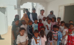 Rencontre culturelle entre l’ambassadeur du Japon en Mauritanie et des enfants au siège de l’ONG OAEMSD