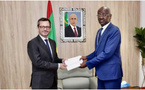 Le ministre des Affaires étrangères reçoit les copies figurées des lettres de créance du nouvel ambassadeur français en Mauritanie