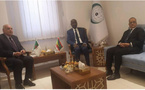 Le ministre des Affaires étrangères rencontre son homologue algérien