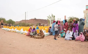 Distribution de vivres par le CSA aux populations des villes anciennes
