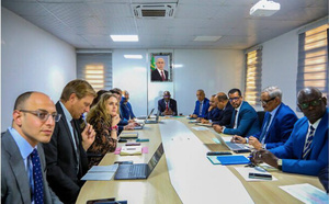 Le ministre des Domaines reçoit une mission de la Banque mondiale