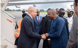 Le Président de la République arrive à Freetown en République de Sierra Leone
