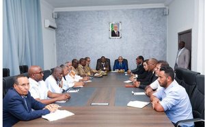 Le ministre de l’Intérieur adresse un avertissement à la société chargée de la propreté et exige un plan d’urgence pour améliorer la situation de Nouakchott