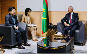 Le ministre de la Défense reçoit l’ambassadeur de la République populaire de Chine en Mauritanie