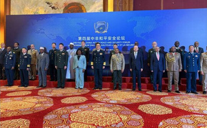 Le ministre de la Défense participe au Forum Chine-Afrique sur la paix et la sécurité et discute du renforcement de la coopération militaire