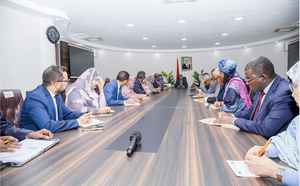 Le Premier ministre préside une réunion ministérielle consacrée au suivi des conclusions de la visite présidentielle dans les wilayas d’Adrar et d’Inchiri