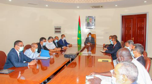 Le Premier ministre tient une réunion de travail avec le bureau exécutif du Patronat mauritanien