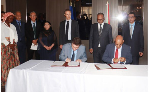 La Mauritanie signe trois mémorandums d’entente sur l’hydrogène vert avec des entreprises européennes