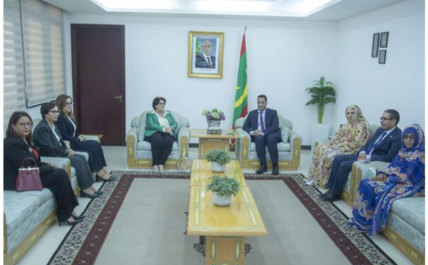 Le Premier ministre reçoit une délégation de ministres participant à un forum de haut niveau sur l’autonomisation des femmes au Maghreb