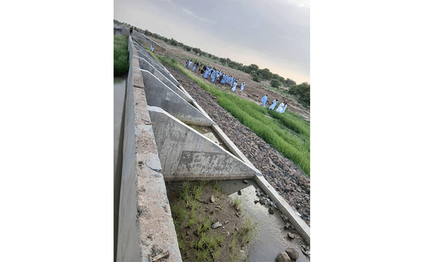 Le ministre de l’Agriculture inspecte les travaux en cours au barrage Toueikit dans l’arrondissement administratif de Bousteila