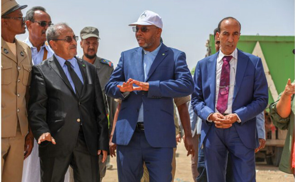 Le ministre délégué auprès du ministre de l’Intérieur supervise le lancement d’une campagne de propreté dans les wilayas de Nouakchott