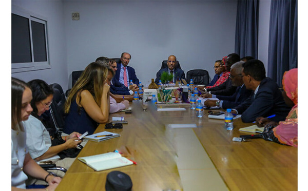 Le ministre de la Formation professionnelle tient une réunion avec une délégation du gouvernement des îles Canaries