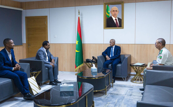 Le ministre de la Défense nationale reçoit l’ambassadeur de l’Inde à Nouakchott