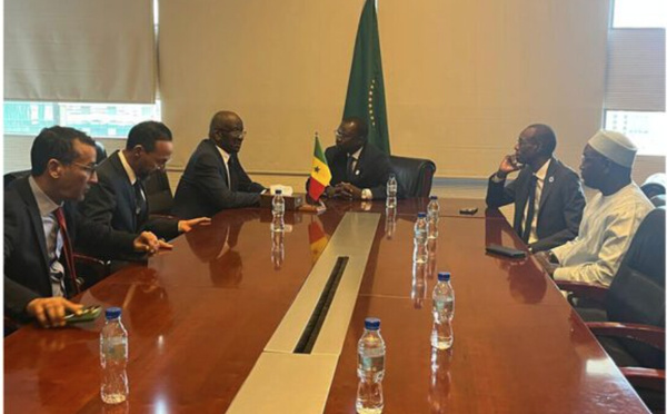 Visite de courtoisie du ministre des Affaires étrangères au Premier ministre sénégalais