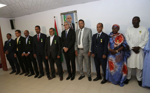 Le ministre de l’Agriculture décore plusieurs travailleurs du département