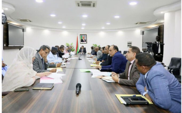 Le Premier ministre préside une réunion sur l’évaluation et le développement de la production locale de riz