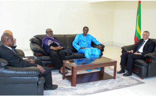 Le Commissaire aux droits de l’homme reçoit la directrice de l’Organisation “World Vision” en Mauritanie.