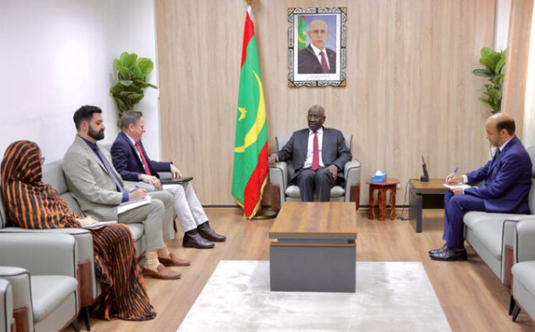 Le ministre des Affaires étrangères reçoit le chargé d’affaires de l’ambassade des États-Unis