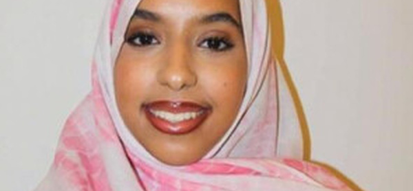 Elle a simplement parlé/par Toutou Ahmed Cheikh