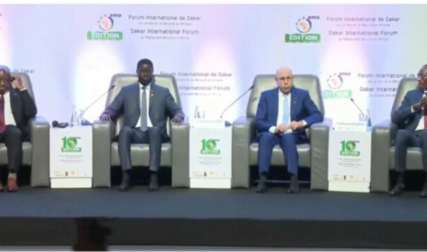 Le Président de la République participe à Dakar à l’ouverture de la dixième édition du Forum international sur la paix et la sécurité en Afrique