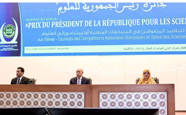 Le Président de la République préside la cérémonie de remise du Prix du Président de la République pour les sciences