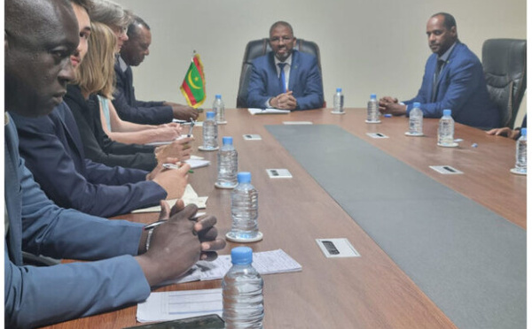 Le ministre délégué auprès du ministre de l’Intérieur reçoit une mission de l’Agence française de développement