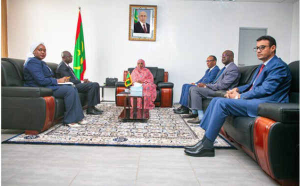La ministre de la Fonction publique et du Travail reçoit le représentant résident de la Banque mondiale en Mauritanie