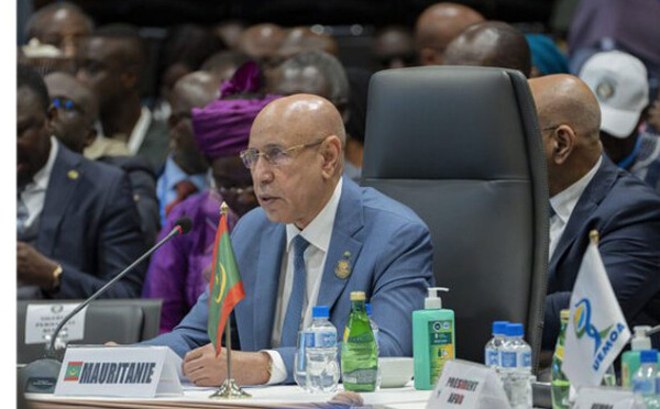 Le Président de la République réaffirme devant le Sommet de la CEDEAO l’engagement de la Mauritanie en faveur de l’intégration régionale et du renforcement de la sécurité et de la stabilité en Afrique de l’Ouest